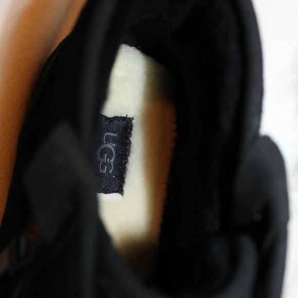 NIB UGG MEN'S NEUMEL CHUKKA ZIP UP ANKLE BOOTS BLACK 17 - Picture 5 of 6